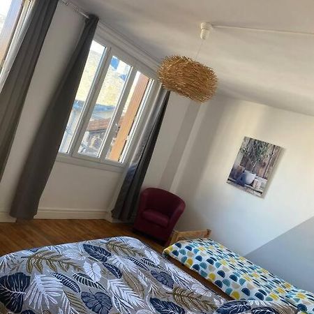 Gite De Tom Et Mag Classe 3 * Clevacances Villa Pontgibaud Buitenkant foto