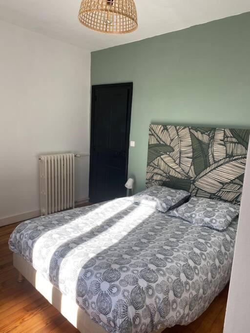 Gite De Tom Et Mag Classe 3 * Clevacances Villa Pontgibaud Buitenkant foto