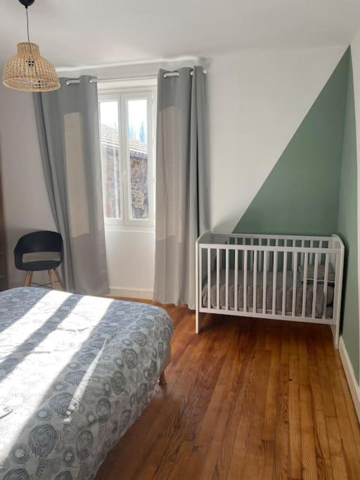 Gite De Tom Et Mag Classe 3 * Clevacances Villa Pontgibaud Buitenkant foto
