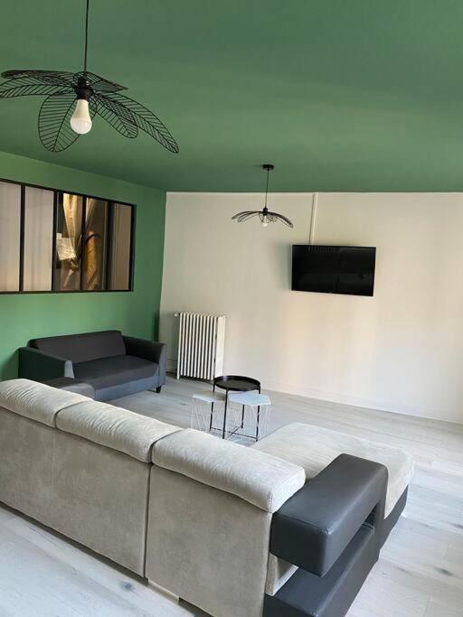 Gite De Tom Et Mag Classe 3 * Clevacances Villa Pontgibaud Buitenkant foto