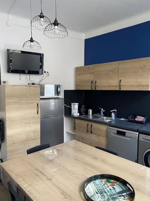Gite De Tom Et Mag Classe 3 * Clevacances Villa Pontgibaud Buitenkant foto